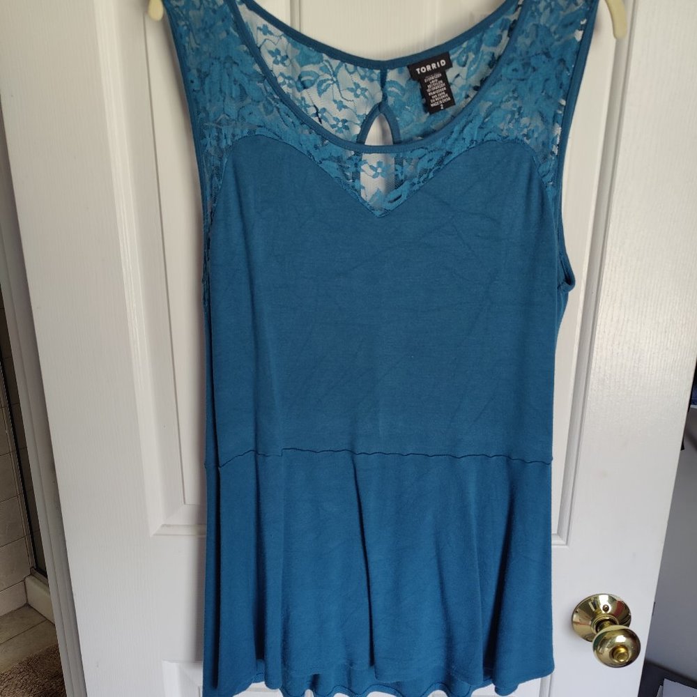 Sweetheart peplum lace top teal Torrid size 2